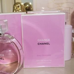 Chanel chance. . Eau tendre